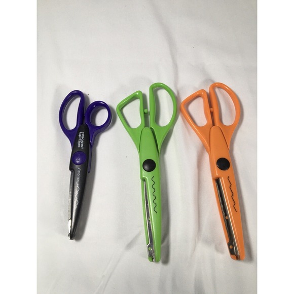 Crafts scissors bundle/glitter purple and gold/stickers daisy and embellishment‎ - Picture 2 of 6